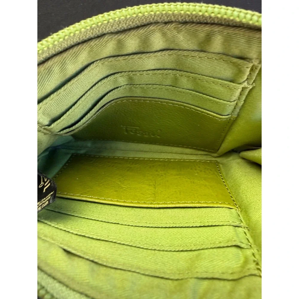 Fossil Lime Green Leather Floral Embossed Wristlet Wallet Zip Around Clutch Boho